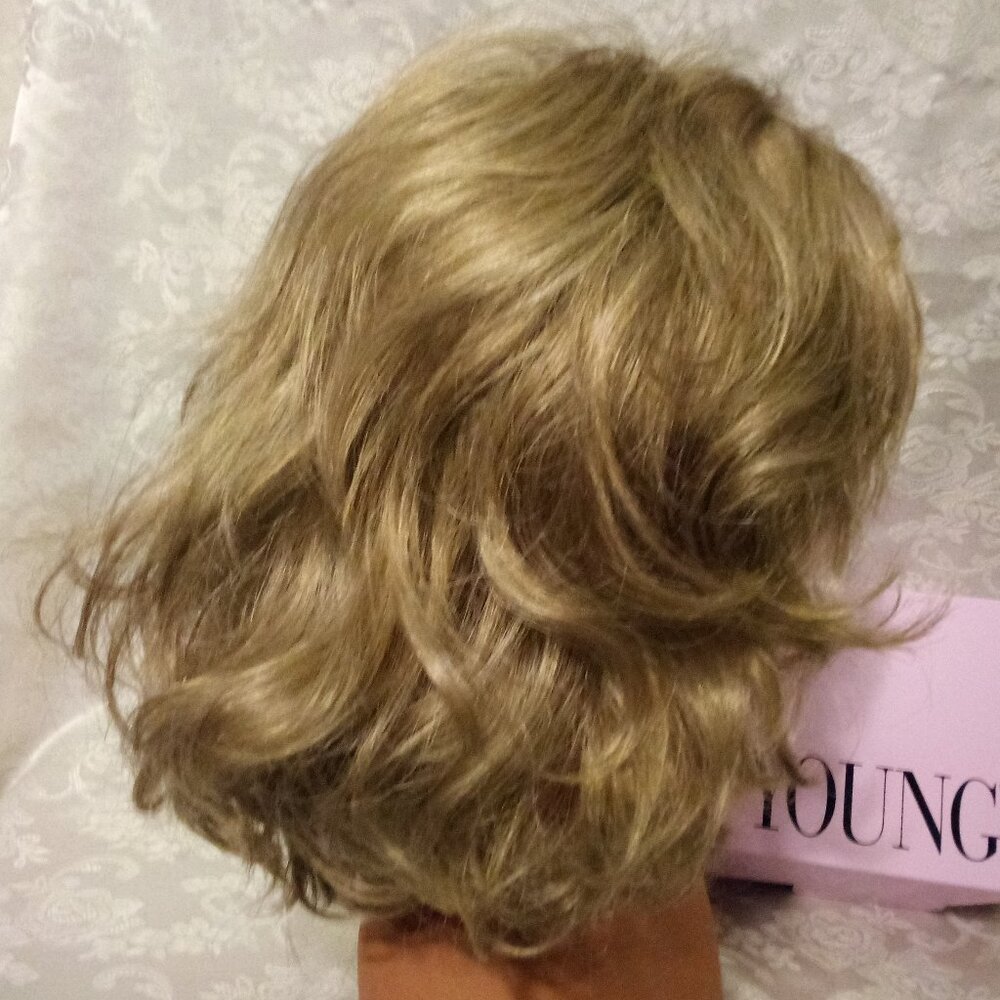 Paula Young Rosalie Wig Color Mocha Frosted 24/14